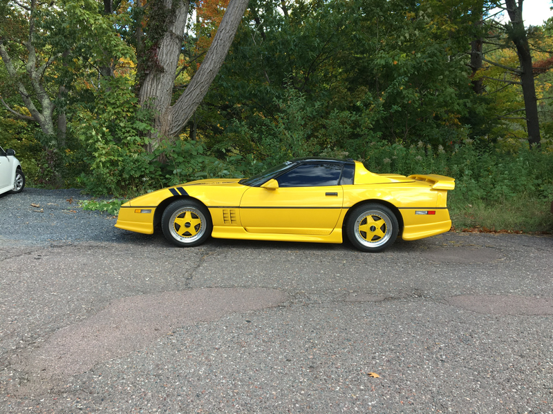 Illustration for article titled BMW 3/4 ii (also cool Vette)